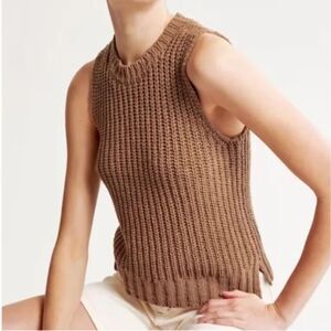 ABERCROMBIE & FITCH Sleeveless Brown Pullover Sweater